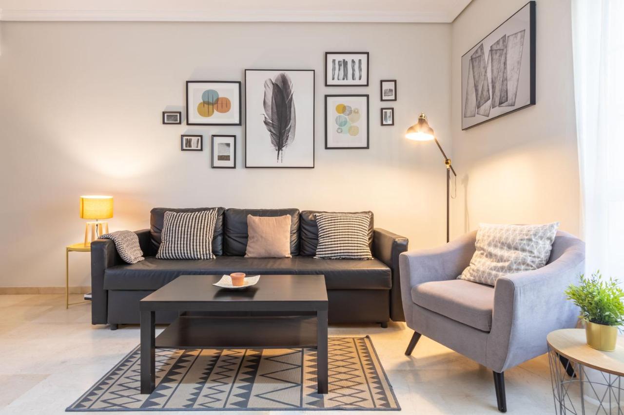 شقة San Jacinto Triana Deluxe By Valcambre إشبيلية المظهر الخارجي الصورة