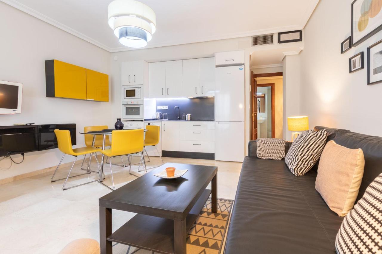 شقة San Jacinto Triana Deluxe By Valcambre إشبيلية المظهر الخارجي الصورة