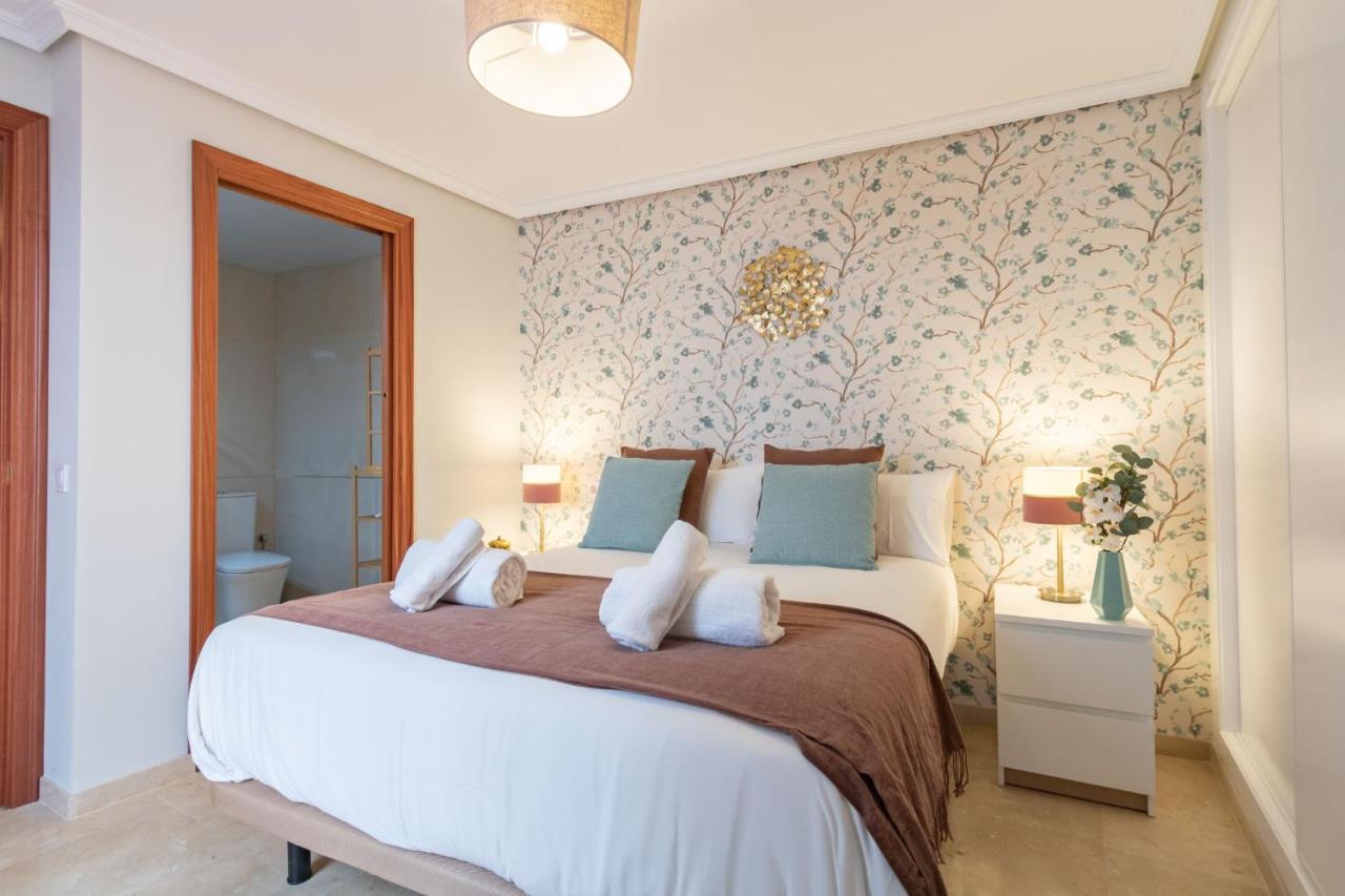 شقة San Jacinto Triana Deluxe By Valcambre إشبيلية المظهر الخارجي الصورة