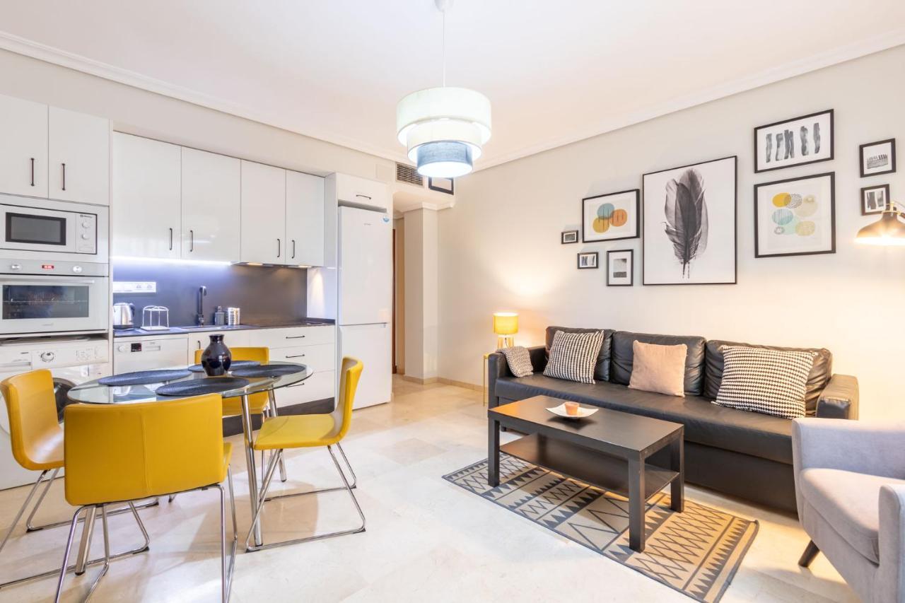 شقة San Jacinto Triana Deluxe By Valcambre إشبيلية المظهر الخارجي الصورة